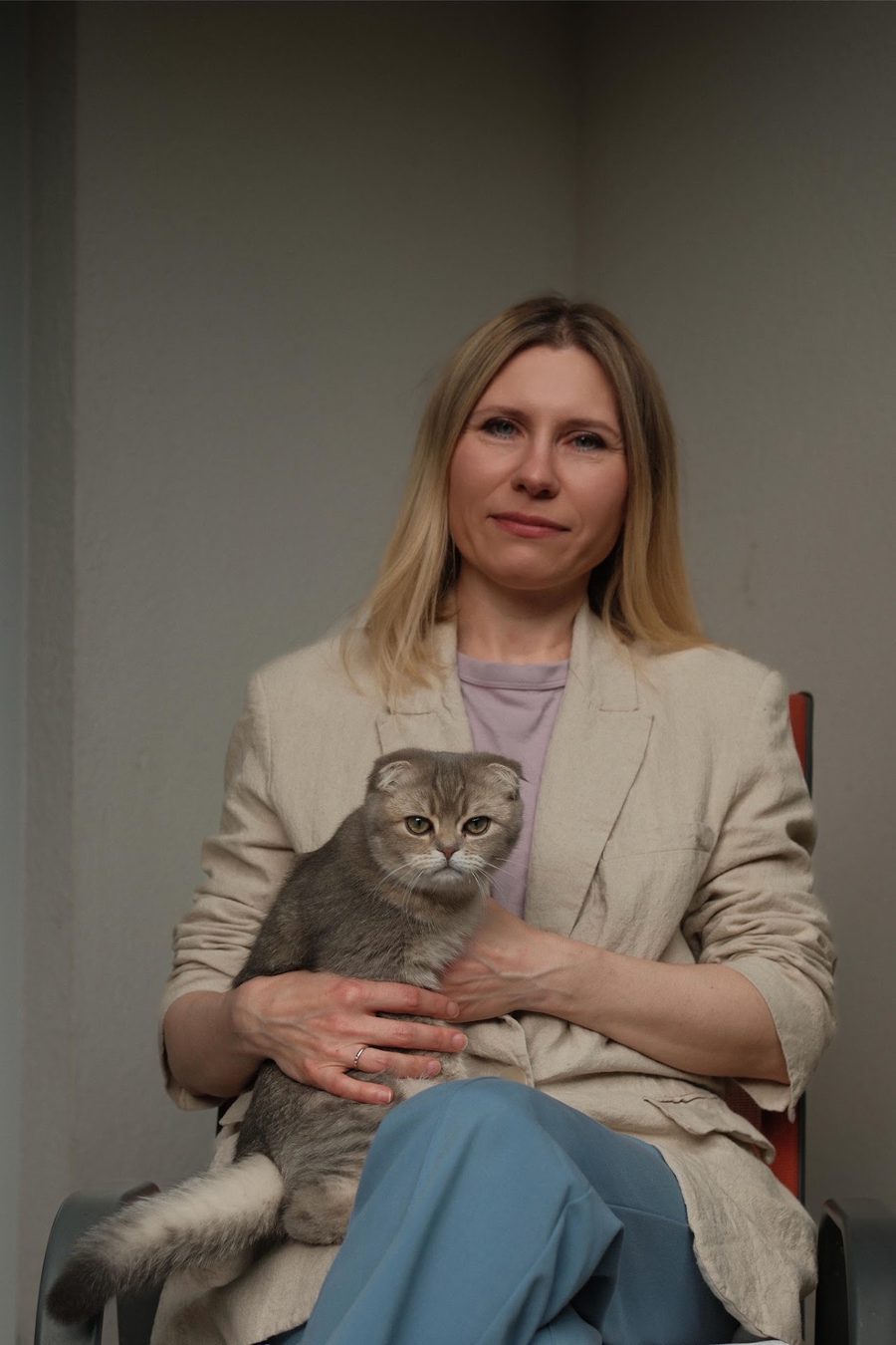Светлана Байкина с кошкой